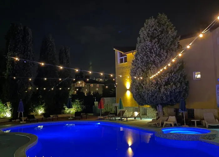 Хотел Club 2008 *